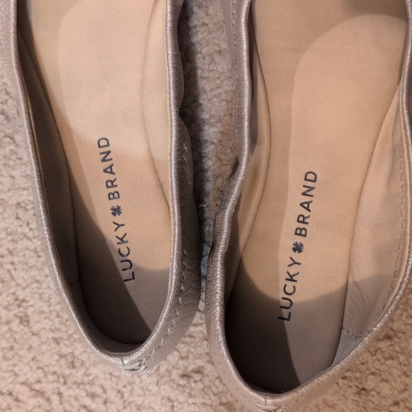 Lucky Brand Light Gold Ballet Flats Size 6.5 - Picture 2 of 9